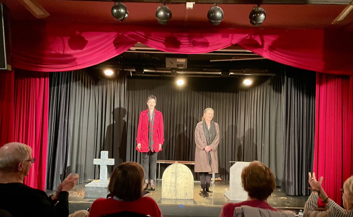 Un texte magnifiquement écrit par Thierry Meury et extrêmement bien servi par Veronique Mattana et Mado Sierro.
Un registre inhabituel pour le petit Musichohl, quel plaisir de découvrir ce moment théâtral de grande qualité.    
Dernières le 28 mars
musichoh.ch