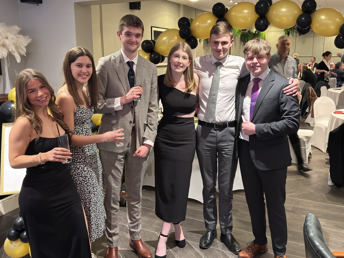 Proud @carresgrammar senior prefect team at @carresoldboys annual dinner. Excellent heartfelt speeches from Danny and Agatha extolling the virtues of Carre's to the alumni.