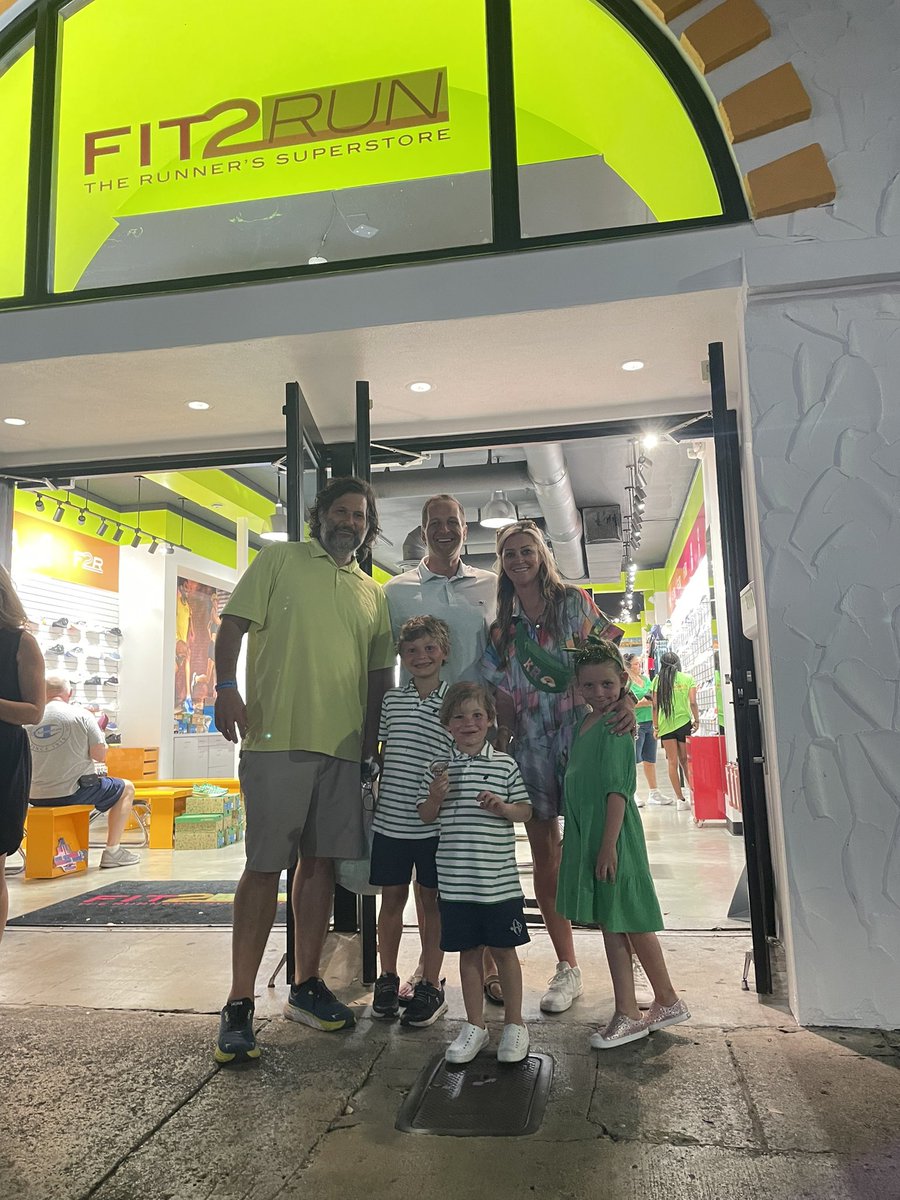 So proud of my brother and his @Fit2Run_ team! Store #32 grand opening in one of my favorite cities, Key West! Best of luck, Parks. Dad is proud!