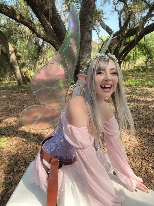 I went to the ren faire today 🥰 https://t.co/VEEXhGISLF<a href="/tag/joi"class="tags"><span>#joi</span></a><a href="/tag/bladerunner"class="tags"><span>#bladerunner</span></a>