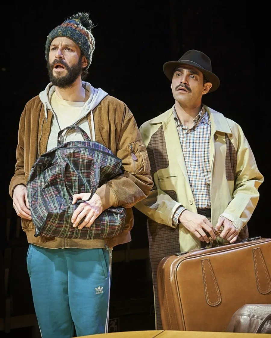 annabelfc's tweet photo. #Elling "La normalitat està sobrevalorada". Una gran història interpretada genialment per @DavidVerdaguer i @bertuprat #capbutacabuida @la_villarroel @paucarrio https://t.co/CJyixV5Kcp