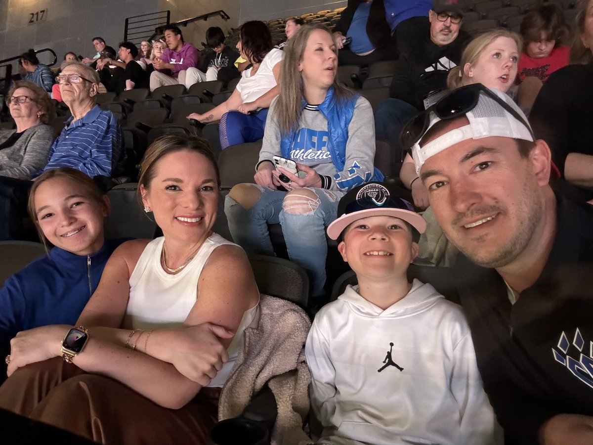 #omahasupernovas First game!