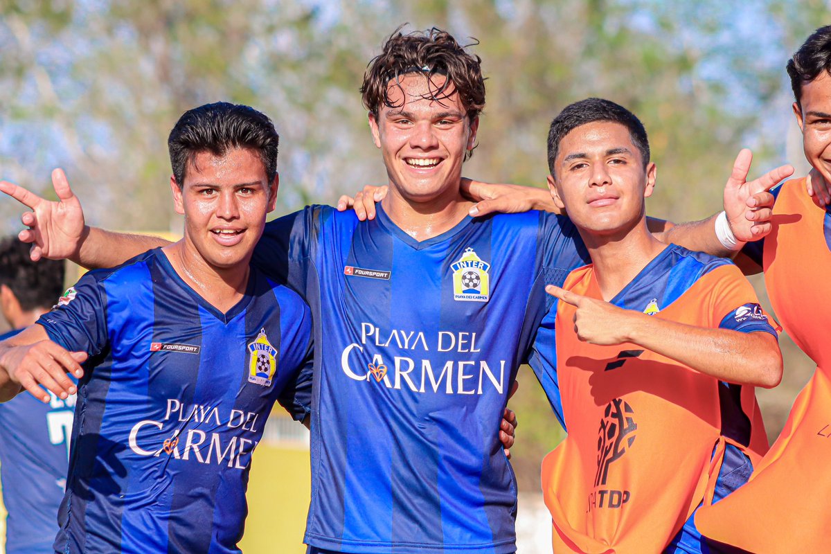 SomosInterPlaya's tweet image. 📰 #PostPartido | ¡NUESTROS PLAYENSES SÍ SABEN GANAR! 👊😎 Con doblete de Moisés Anguiano y anotación de Marcelo Rangel, mantenemos la consecutiva de victorias en @LigaTDP. 

👉🏻 tinyurl.com/yeyvn93c

#DaleInter 🔵⚪️