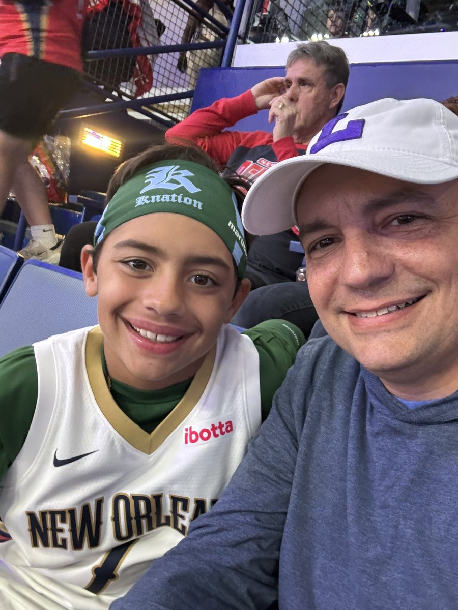 KyleSmith80's tweet photo. #PelicansGameday https://t.co/MrHPHAs4fG