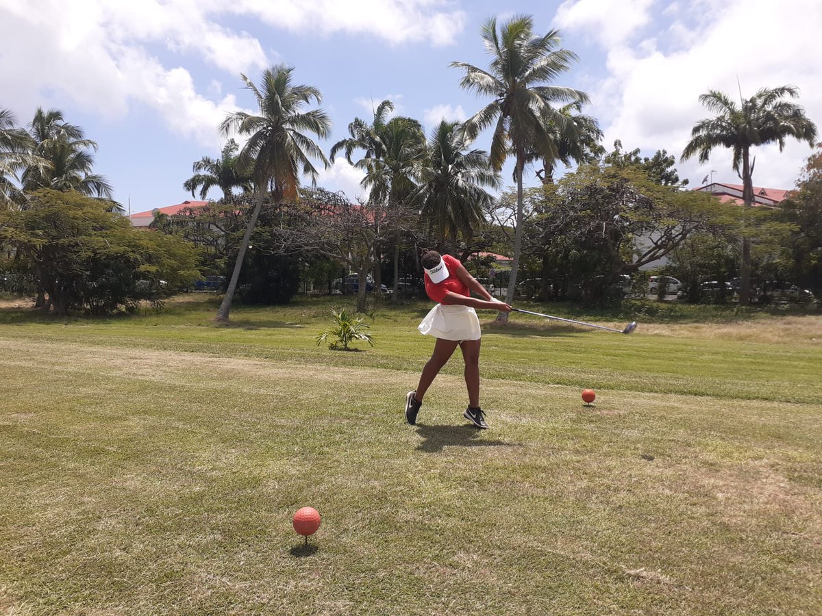 Quatre jeunes #golfeurs de #Guadeloupe participeront à l' #Open junior de #Golf à #Trinidad et Tobago, du 25 au 27 mars. karibinfo.com/news/golf-la-g… #Sport #TRINITY_TNT