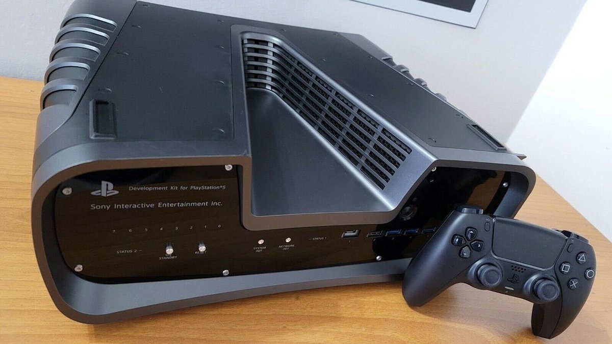 zazoomblog's tweet image. PS5 Pro ha la stesse dimensioni di PS5 Fat? I devkit sono identici svela Tom Henderson - #stesse #dimensioni #devkit #identici zazoom.it/2024-03-17/ps5…