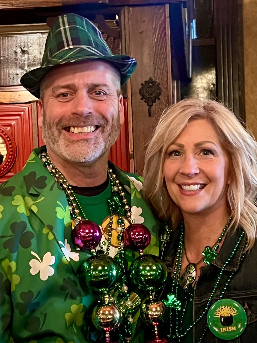 paulwyman8's tweet photo. Happy St Patrick’s Day everyone.  Truly one of the greatest days of the year! May the road rise to meet you and the wind be always at your back…… To each and everyone - may you be blessed the remainder of the year! 🍀 @ShellyWyman #StPatrickDay #ilovehowardcounty @CookMcdoogals https://t.co/5Tlm9Bk0r9
