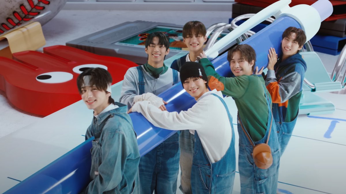 kchartsmaster's tweet photo. Top 10 songs on this weekโs YouTube Music Korea:
1. #GIDLE FATE
2. #BIBI Bam Yang Gang
3. #TWS plot twist
4. #LE_SSERAFIM EASY
5. #LE_SSERAFIM Smart
6. #TAEYEON To.X
7. #IU Love wins all
8. #MensTear AK47
9. #aespa Drama
10. #VIVIZ MANIAC https://t.co/cq8cgZNceM
