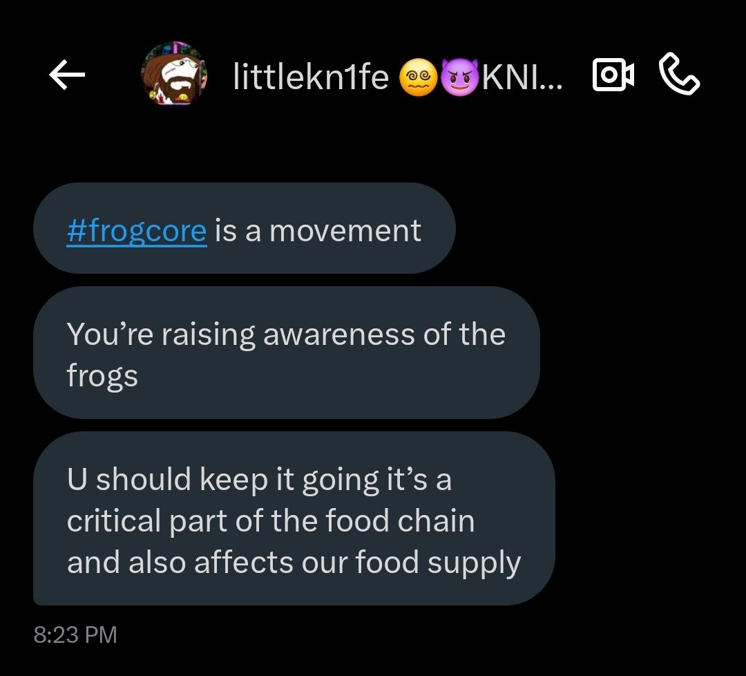 MOONGANGLOVE's tweet image. SAVE THE FROGS #FROGCORE