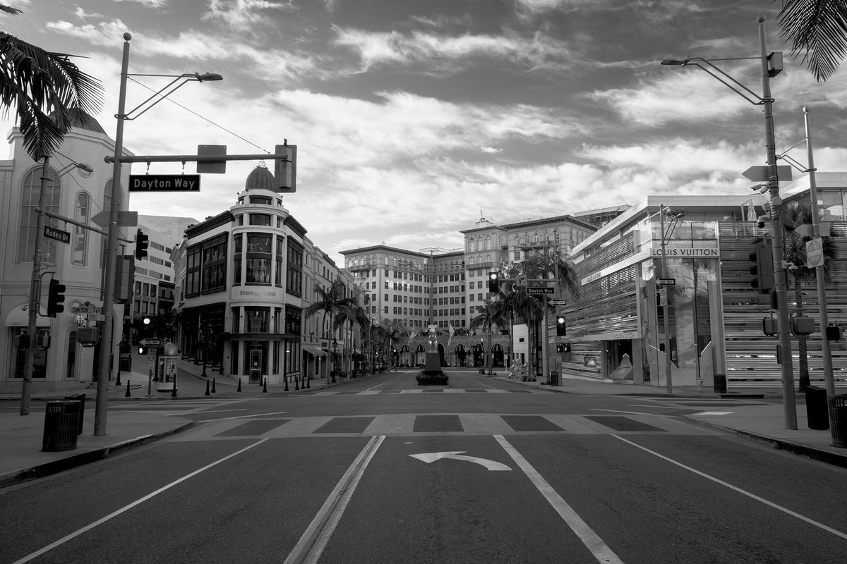 SLPPhotog's tweet photo. Four years ago today. #pandemic #shutdown #losangeles #iamlegend https://t.co/XLfCp9GFb3