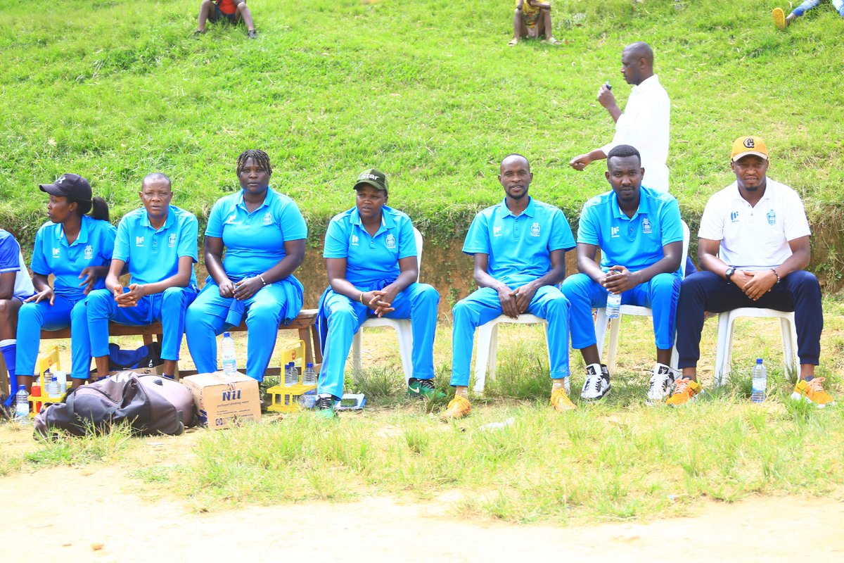 bbkigalifm's tweet photo. 🇷🇼 #WomenFootball

#FWPL |#Matchday 20

FT Freedom 0⃣➖4⃣Rayon Sports WFC

⚽Umuhoza Angélique 18'
Ba
⚽Mukandayisenga Jeannine 34'
⚽Mukeshimana Dorothée 46'
⚽UWIMANA Francine[P] ⚽70'

➖Table

1.Rayon Sports 55pts +77
2. AS Kigali 48pts +59 [-1 match]

#SimplySports https://t.co/zLNopGDxwE