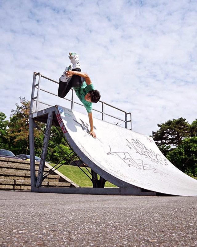 monkeyplant 180 out
#me #rollerblading