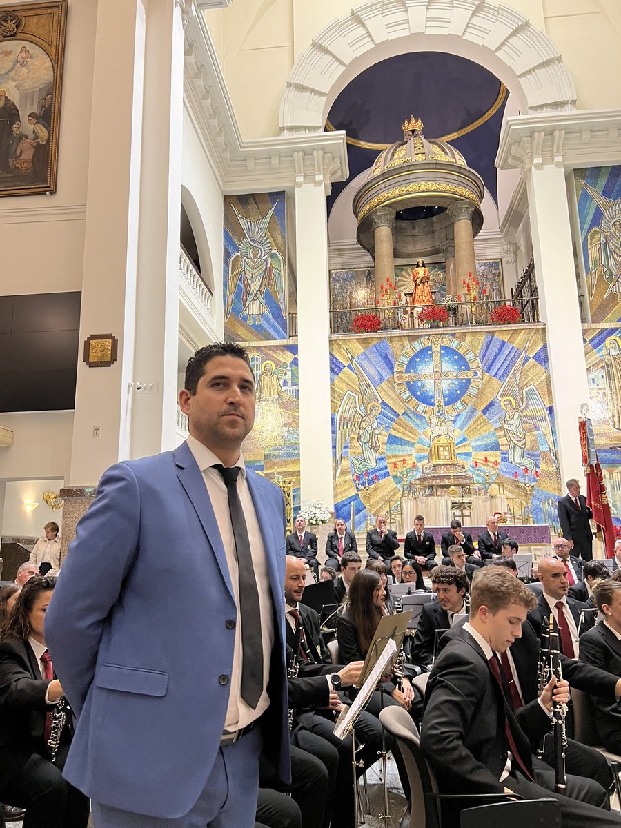 archimedinaceli's tweet photo. CONCIERTO SEMANA SANTA

Hoy hemos asistido al Concierto de Semana Santa que da inicio a la Semana Santa en nuestra Archicofradía, gracias a @LaLiradePozuelo y a la colaboración de D. Óscar Navarro, afamado compositor musical.

#JesúsDeMedinaceli
#DoloresMedinaceli
#SSantaMadrid24 https://t.co/rYeJXRV3VX