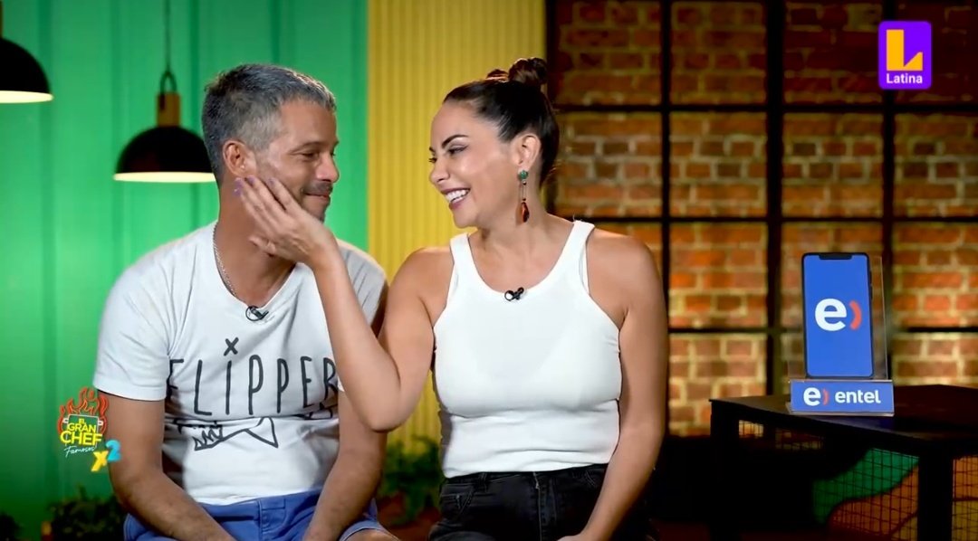 Itsmeabbiegraph's tweet photo. Mis padres 😪 espero que no los eliminen 💔
#ElGranChefFamososx2 #ElGranChefFamosos https://t.co/m9vd5e6GZY