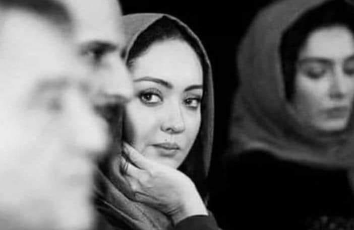 "لا يعنيني شعورك العظيم الذي تكنهُ لي، إن كنت تتصرف على عكسهُ تماماً ! ."

-غادة السمان