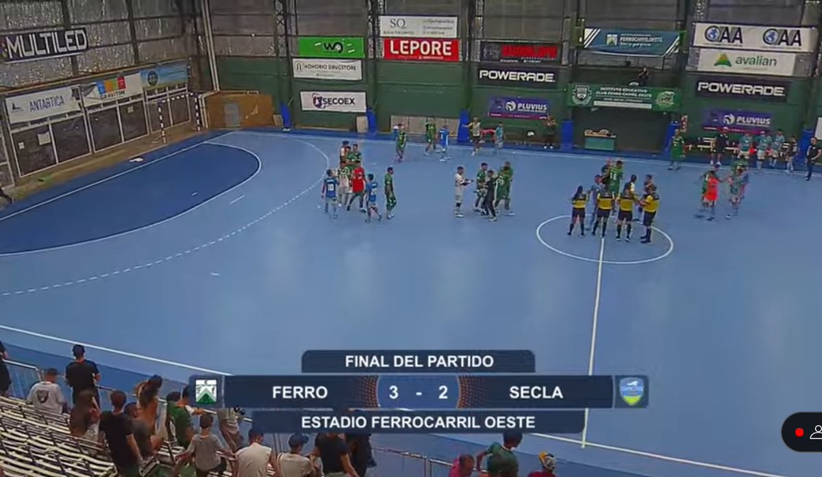 #PrimeraA🇦🇷 | FINAL. <a href="/FutsalFerro/">Ferro Futsal</a> 3 <a href="/clubsecla/">Club SECLA</a> 2. El Verde ganó de local el primer partido del torneo.