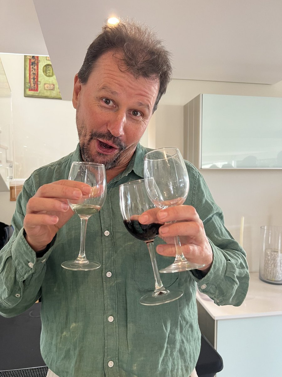 149Zone7's tweet photo. It wasn’t all work while we were inSouth Africa!! Here Dr. Greg shows us how the Wine Tasting is done!! #SouthAfrica #CSILife #Zone7 https://t.co/ztu6m2ZeqT