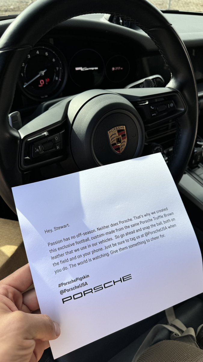 bigstew92's tweet image. @Porsche thanks for the awesome package.

Means more than you guys know.

It’s awesome I get to collaborate with so many manufacturers now and I appreciate every opportunity that comes my way. 🙌🏼🏈 #PorscheUSA