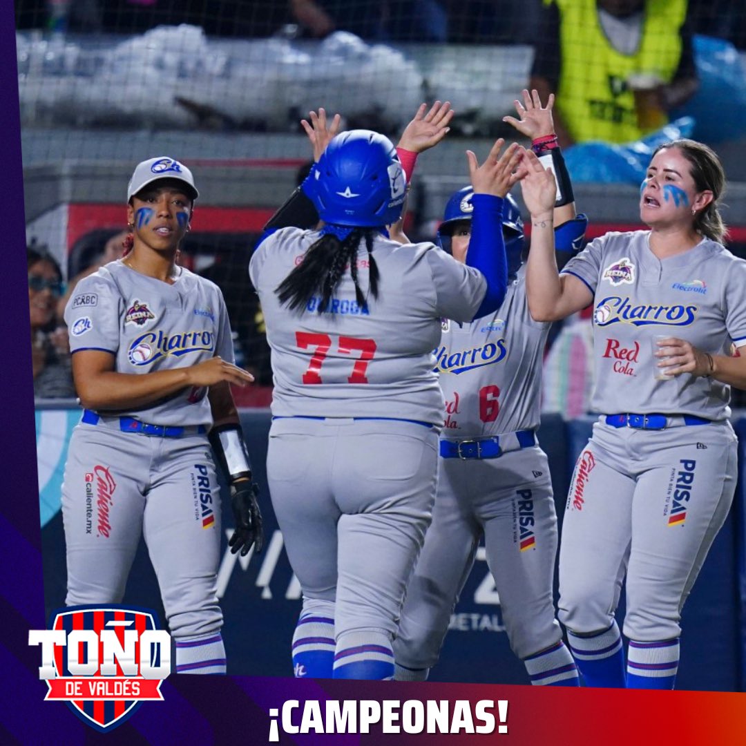 adevaldes's tweet photo. ¡HISTÓRICO! 🥎

Charros se coronan en la primera Serie de la Reina de la Liga Mexicana de Sóftbol.

Las de Jalisco vencieron en 4 juegos a Sultanes Femenil.

¡Felicidades chicas! 👏🏻

Qué sea la primera temporada de muchas!!! https://t.co/AHCCmNCjYw