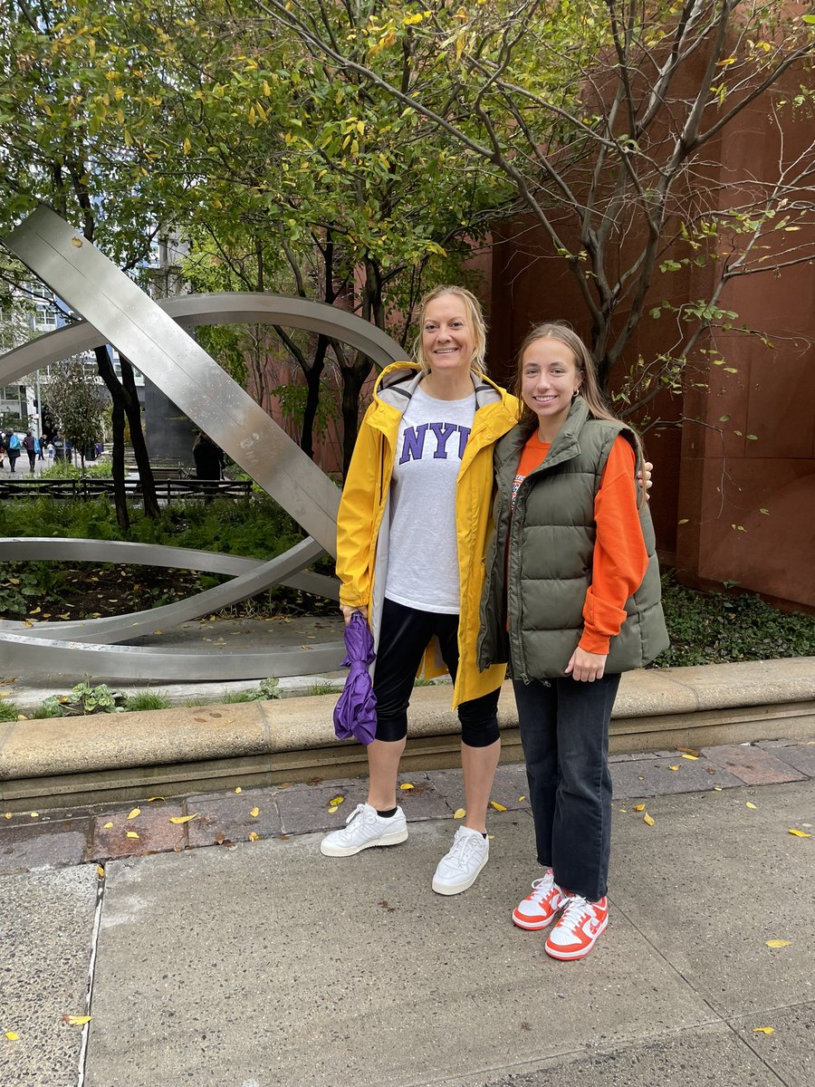 Congrats @CoachMegBarber and @NettieRespondek on your D3 Championship win!!! Well deserved 💜🤍