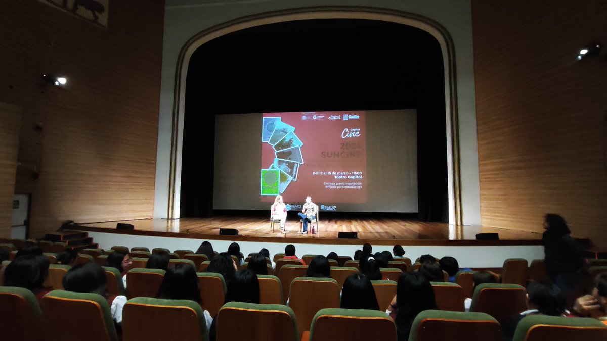 F_NavarreteMier's tweet photo. Muy buena iniciativa de @EmbEspEcuador y @culturaquito la proyección del festival Suncine @suncinefest en Quito a estudiantes de escuelas y colegios. Además excelentes los coloquios posteriores con científicas de #REMCI @CientificasEC https://t.co/2wrDQzOUkB