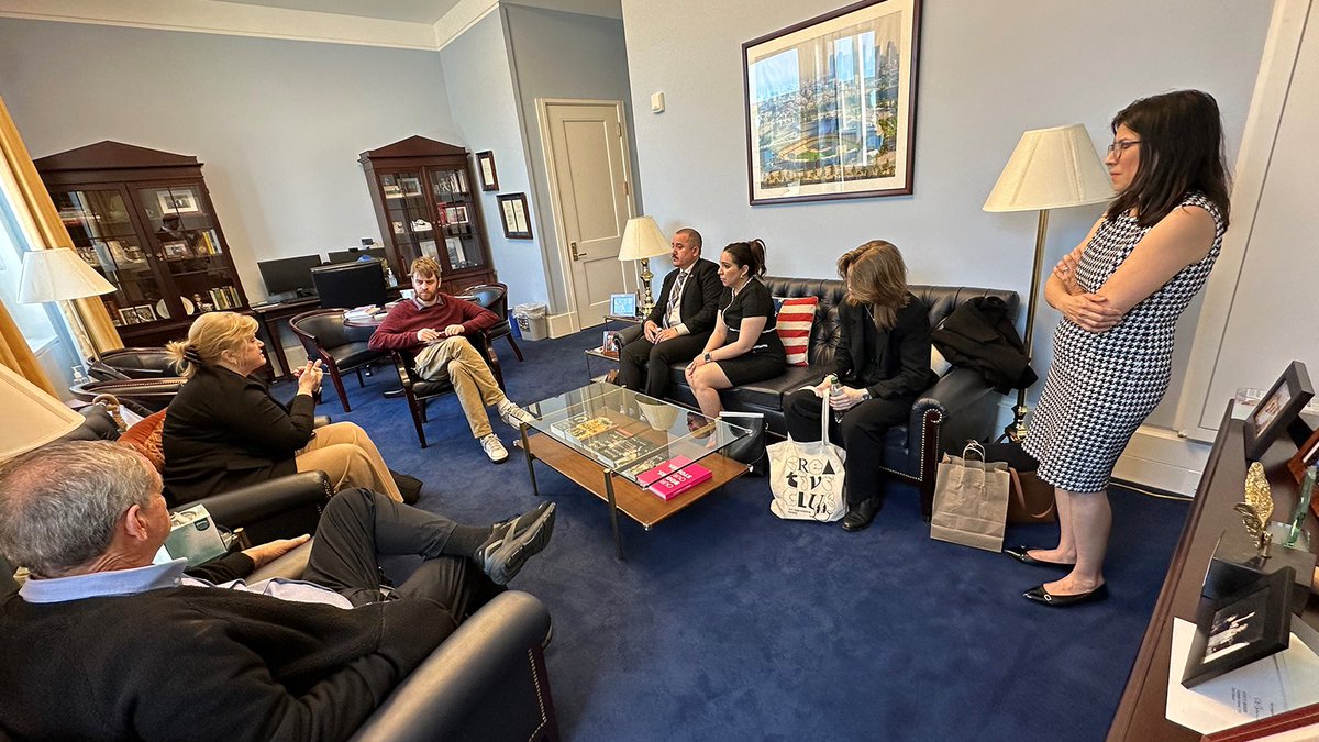 First5LA's tweet photo. First 5 LA joined the @LAChamber for this year’s #ACCESSDC event to advocate for family friendly policies. Thanks to @RepJimmyGomez, his office, @LAUSD, @CCRC, @UniteLA, and other advocates for discussing crucial federal programs &amp; services for families and children. https://t.co/MPyrrfddAF