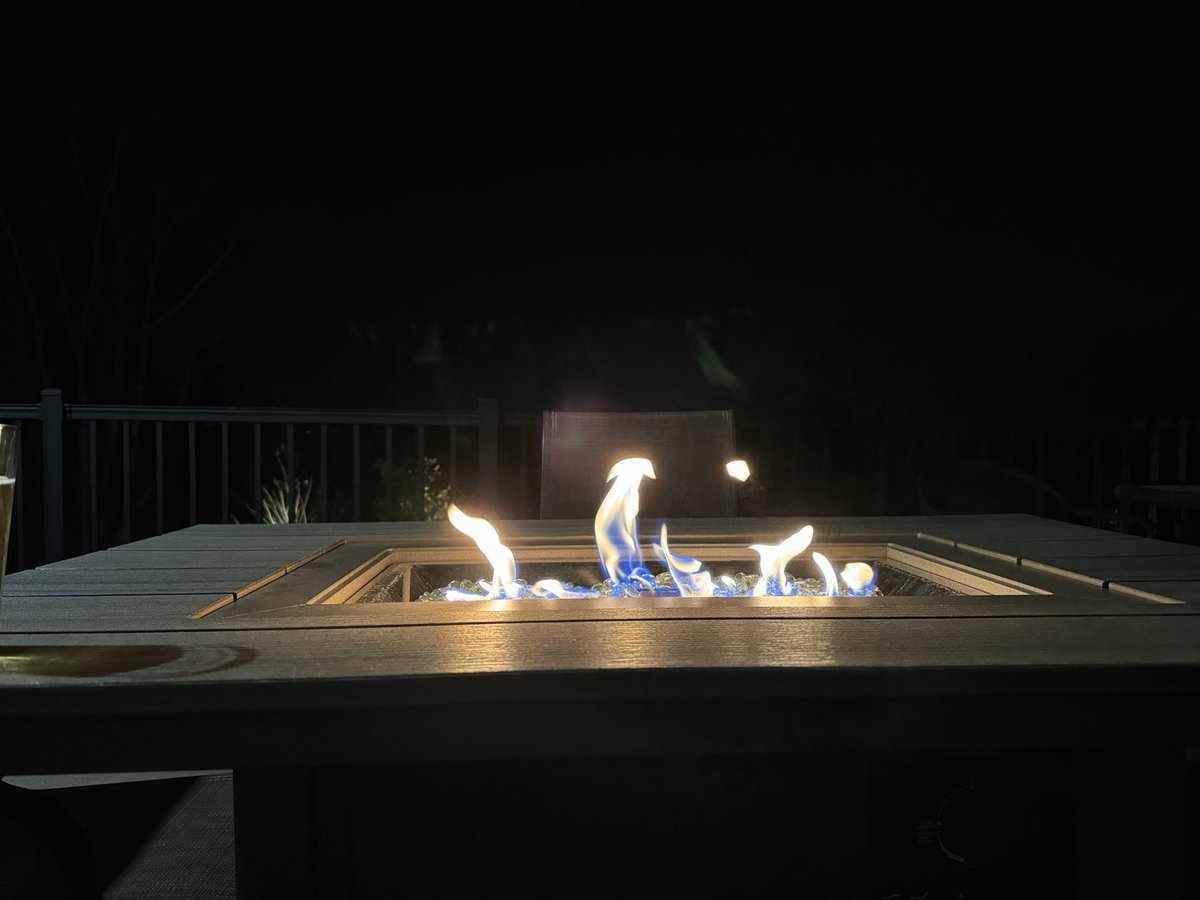 markjo25's tweet image. Little fire never hurts