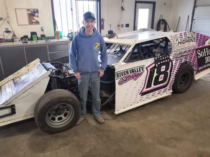 BREAKING NEWS!!! Welcome back to dirt Teddy Kottschade! @WissotaRacing & @USRAracing, here we come with an A-mod.