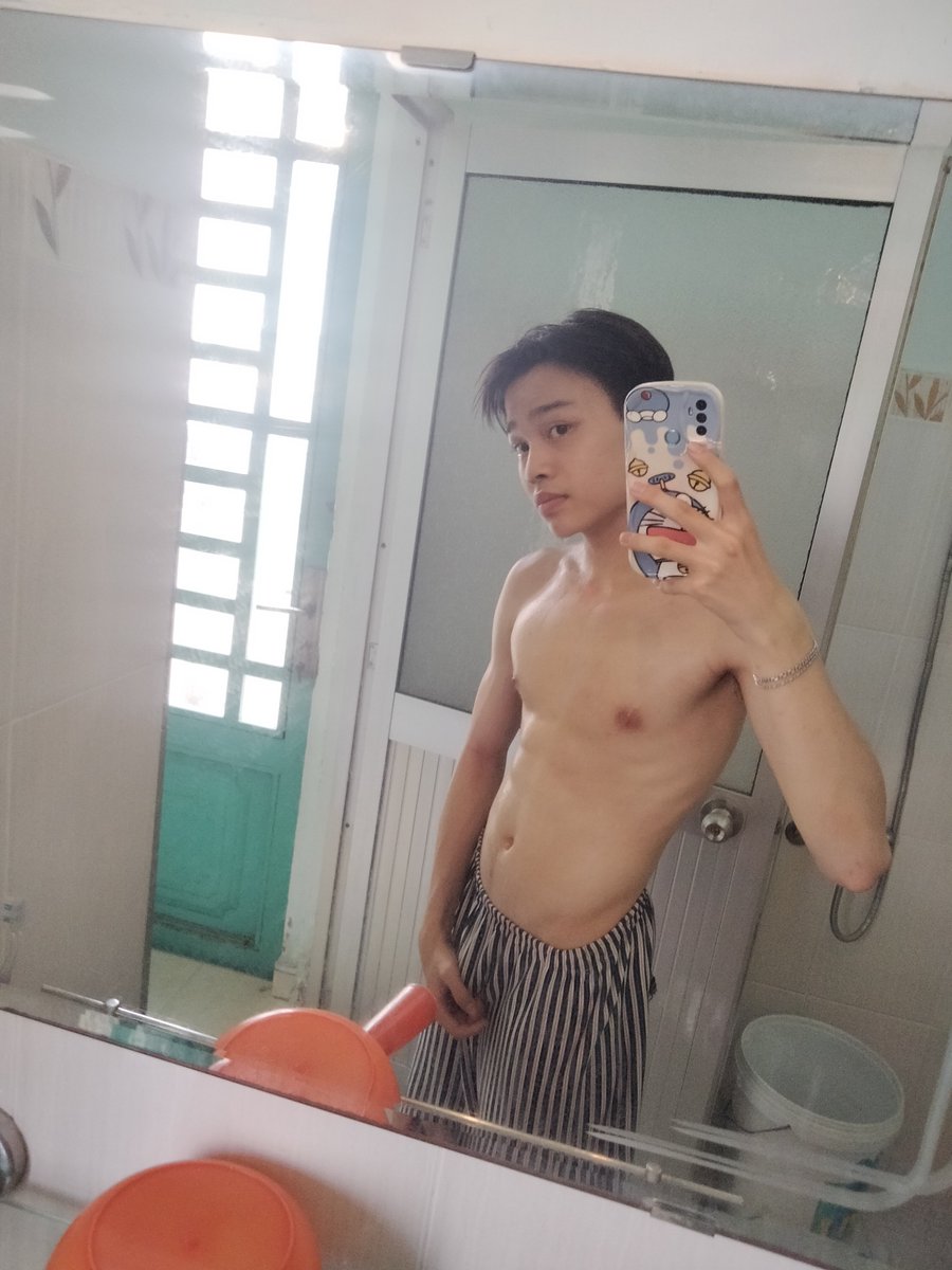 HanKeam94014's tweet photo. Mới tập thể dục xong ❤️
Cuối tuần vui vẻ nha 😘 https://t.co/WotJakG2bu