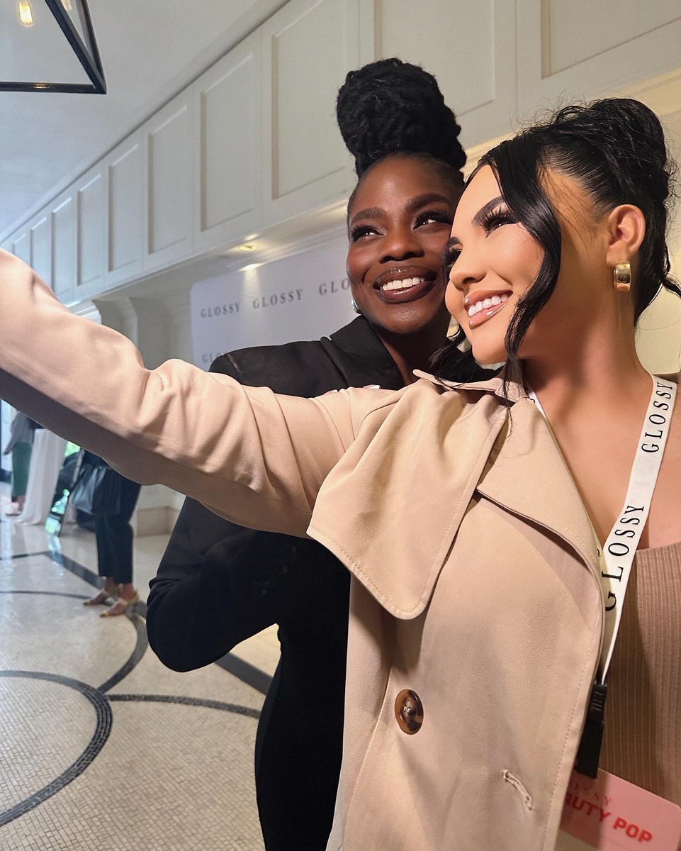tinireneeee's tweet photo. still cheesing over this week in LA with @glossyco — unreal. https://t.co/mMAM1IT3HB