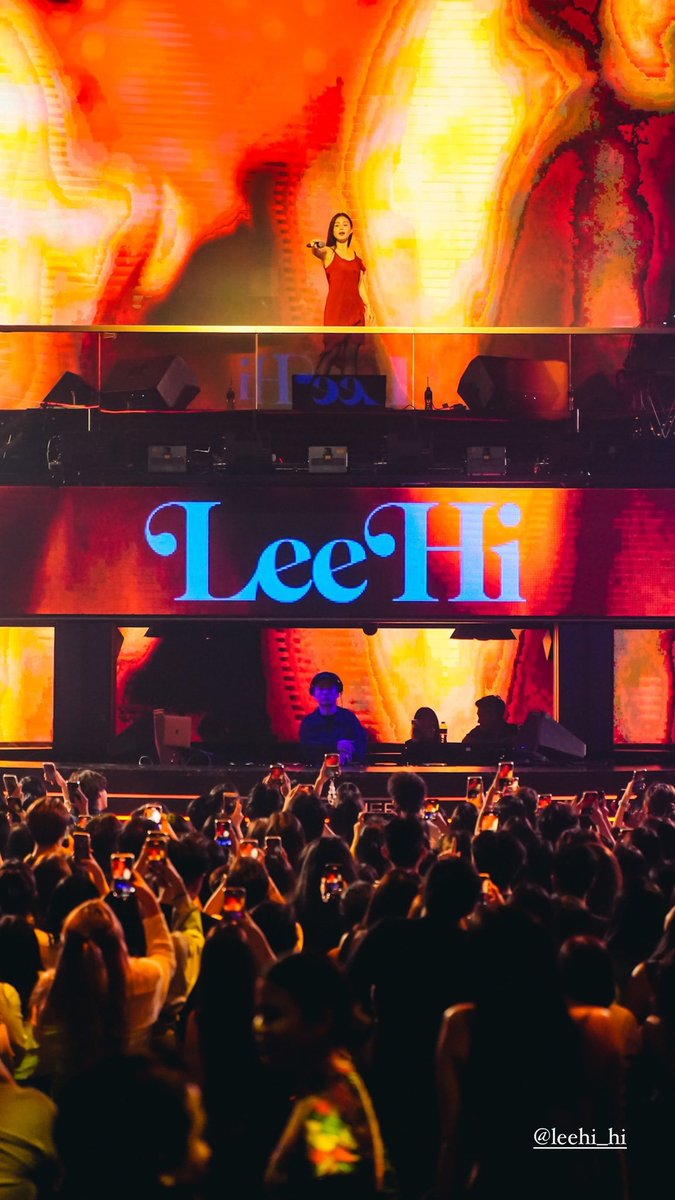 leehibuzz's tweet photo. 📸 Lee Hi at Marquee Singapore 💋 https://t.co/VSNcz22jy3