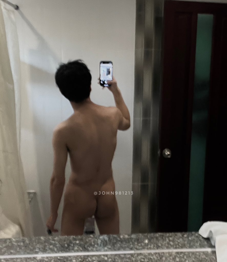 johnxtran98's tweet photo. người ngợm dạo này chán https://t.co/VJWhXo0pFQ
