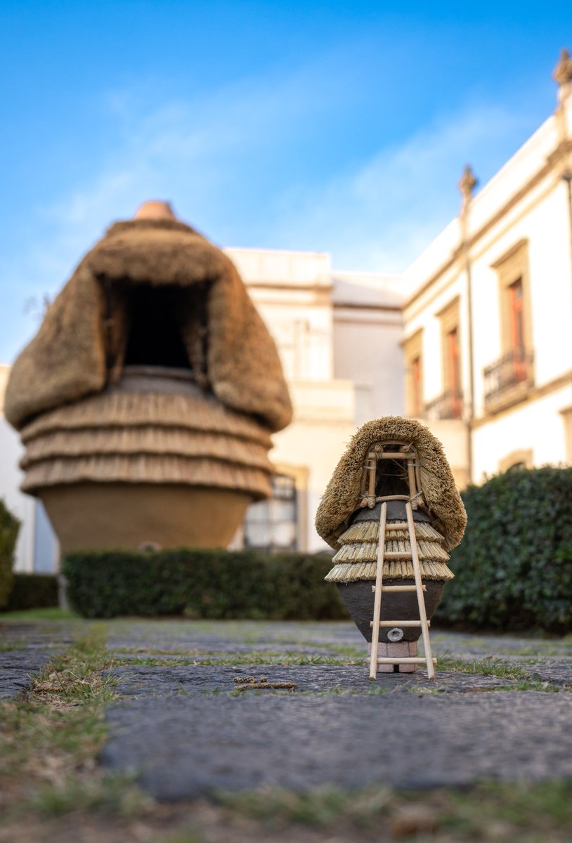 Agricultura_mex's tweet photo. #Comunicado | La Secretaría de Agricultura informó que especialistas del Museo Nacional de la Agricultura restauraron un cuexcomate monumental, granero ancestral que contribuye al rescate histórico de la cadena productiva campesina.

➡️Consúltalo aquí: https://t.co/QhP7jojwZf https://t.co/sWI2cAba3y