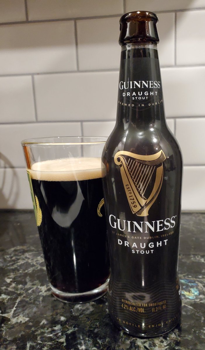 Guinness Draught Stout Cheers Peeps 🍻 @ephoustonbill @RealBMaxwell @BPlohocky @Senor_Greezy @mikeadam16 @MikeSlomba #CraftBeer #beer #stouturday