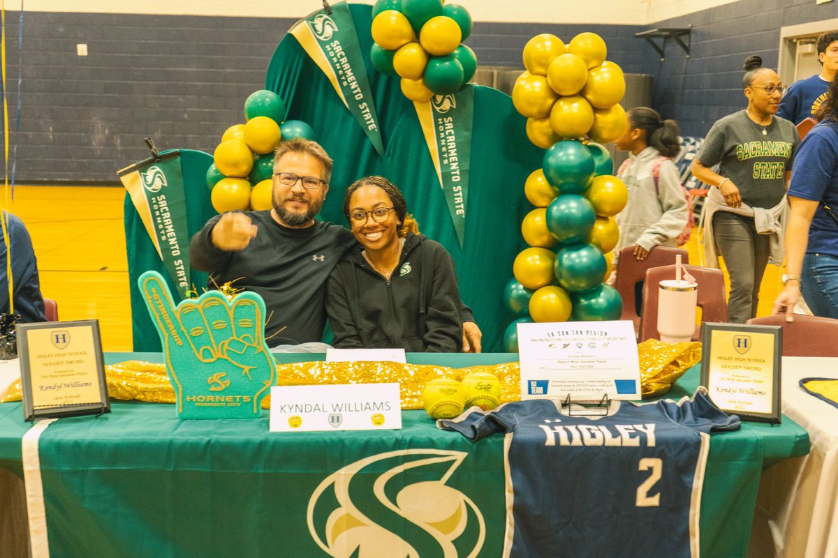 Late post…💚💛 #stingersup 
<a href="/HHSAthletics15/">HHSAthletics</a> <a href="/SacStSoftball/">Sacramento State Softball</a> <a href="/HotshotsAz/">AZ Hotshots Gold Georges</a>