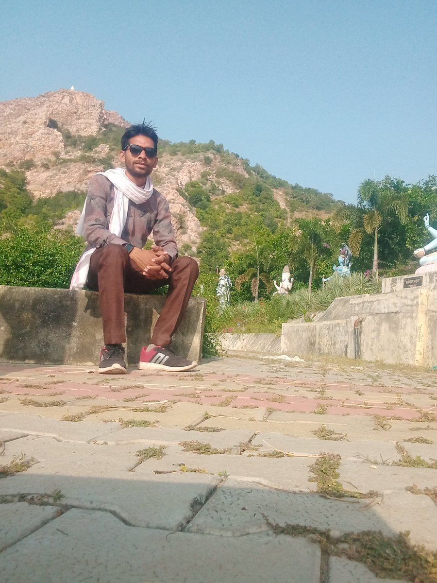 😄😄😄ʘ⁠‿⁠ʘ
रिश्ता दिल से होना चाहिए
खून का रिश्ता तो मच्छर से भी होता है