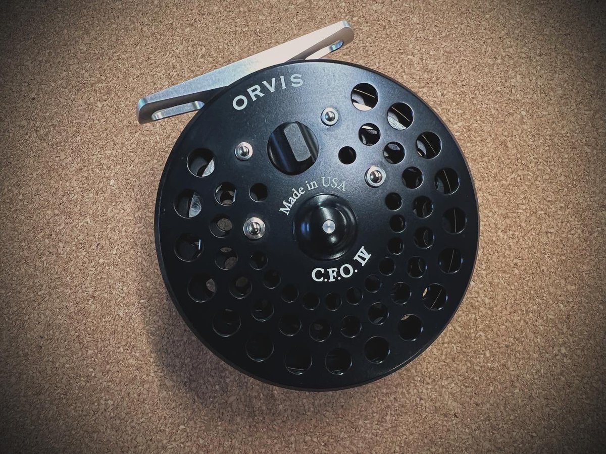 lunkers946's tweet photo. #オービス CFO #フライリール ブラックに更なる追加サイズのⅣが追加されました🙌✨✨
これでⅡ、Ⅲ、Ⅳ、CFO三兄弟が揃いました!
CFO好きな私にはこの復活は嬉しい😍
Ⅳは2台所有してますが、6〜8番ロッドに使っております!
#orvis #flyreel #ティムコ #tiemco #フライフィッシング #flyfishing https://t.co/uunZp6SRSN