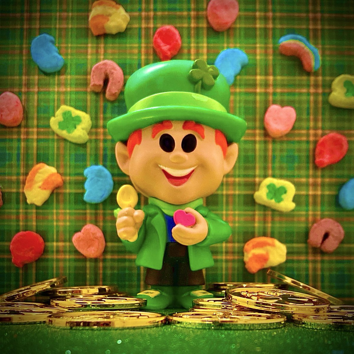 My entry for the @OriginalFunko #FunkoPhotoADayChallenge : 
St. Patrick’s Day! ☘️

#Funko #SpringIntoFunko #FunkoFamily #FunkoFunatic #LuckyCharms #FunkoSodaSaturday #FunkoFam #LuckyTheLeprechaun #StPaddysDay #FunkoSoda #FunkoCommunity #FunkoPhotography #OriginalFunko