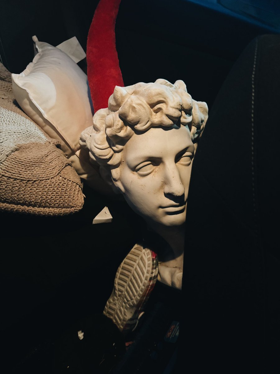 POV: you took drunk Rachel into Home Goods. 😂