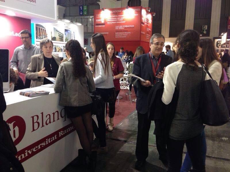 JosepM_Picola's tweet image. Darrera jornada del Saló de l’Ensenyament, aquest matí encara ens trobareu a l’estand de @BlanquernaFCRI. Donant-ho tot, com sempre, any rere any!!! #OrgullBlanquerna #ExcellènciaÉsFutur 🎯💪🏻👊🏻