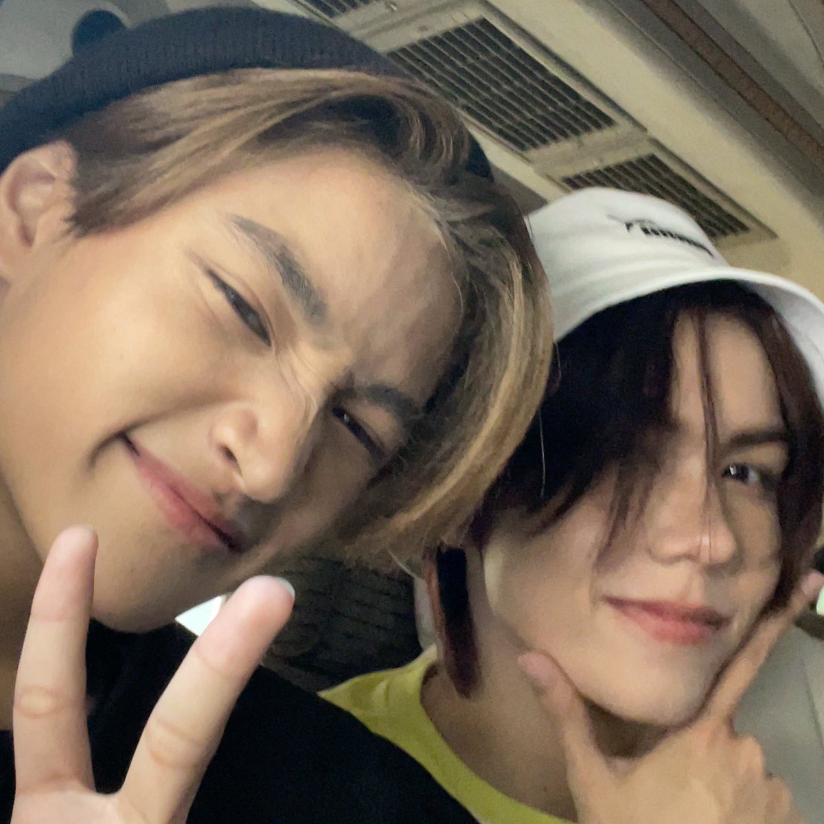 🥺อยากอยู่กับทุกคนให้นานกว่านี้น้า ทนร้อนกันมากๆเลย รักทุกคนมากๆเลย 💖กลับบ้านกันดีดี หาอะไรกินเติมพลังด้วยน้า ไอติมที่เฟรมกินอร่อยจิงนะไปแวะกินกันด้าย เยิฟๆ พาพี่บั๊คมาฝาก #FRAMEtanannat #ALEXbuckland #DICE_SONRAY