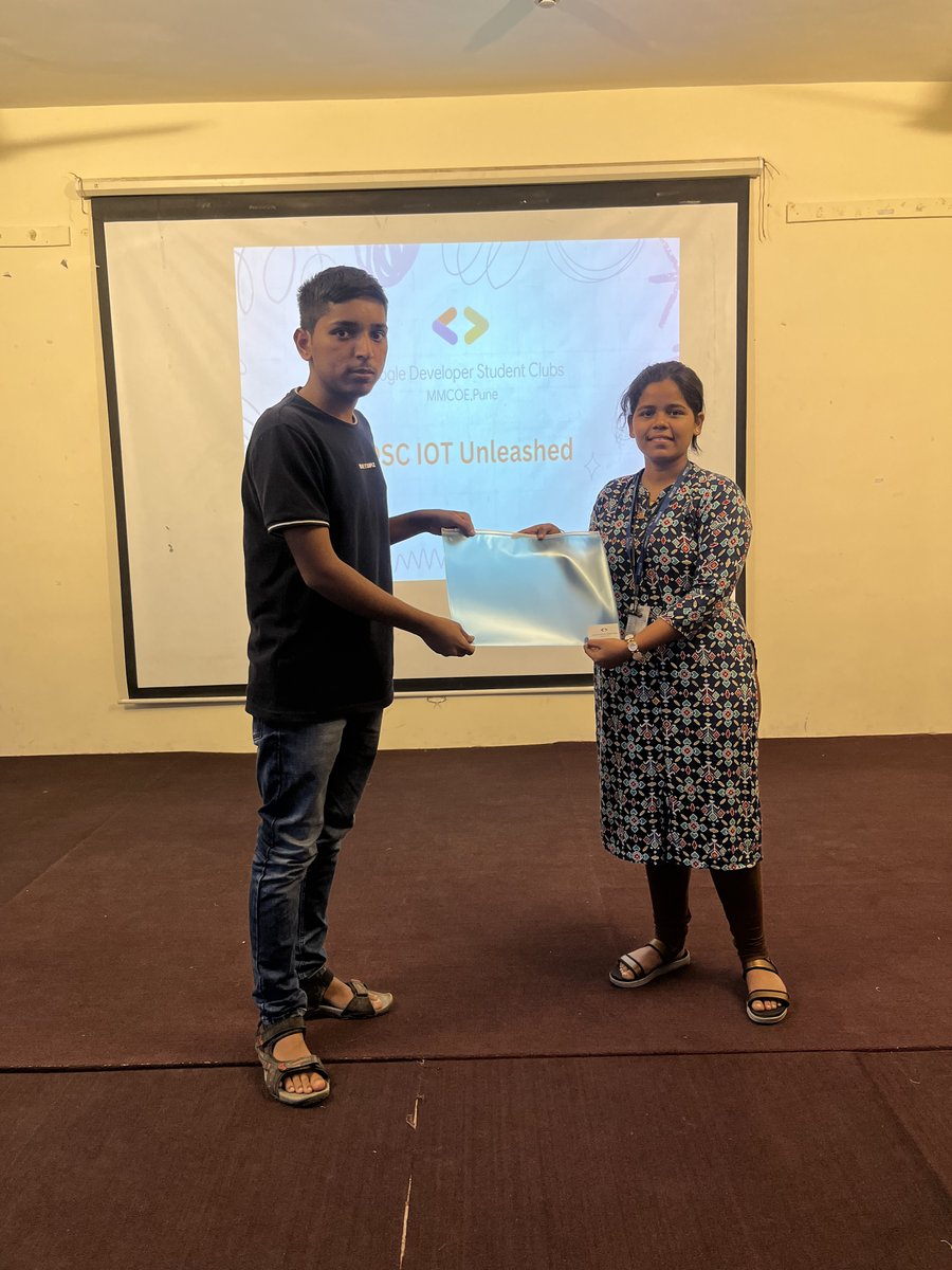 GMmcoe's tweet photo. 🎁On the final day of IoT Unleashed, we delighted in distributing swags and refreshments to dedicated participants who consistently engaged throughout the event, with the gracious hands of our event manager Rajvardhan Shinde and IoT head Dhanashree Phadke.  🚀

#IOT #GDSCMMCOE https://t.co/g5WSkKlN2G