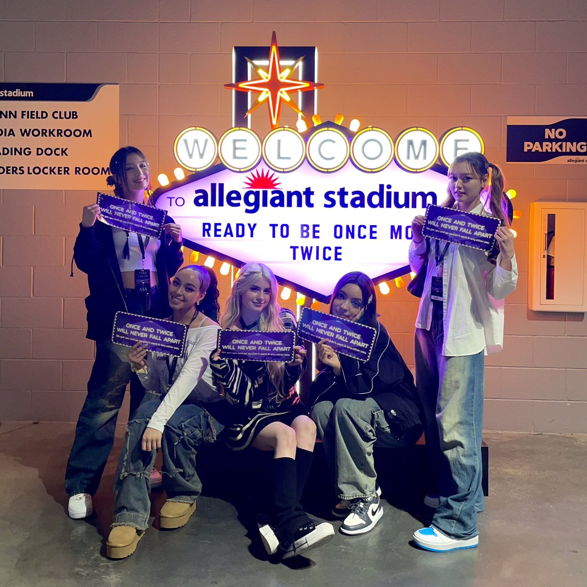 GIRLSET_SOURCE's tweet image. MOTHERS                      DAUGHTERS