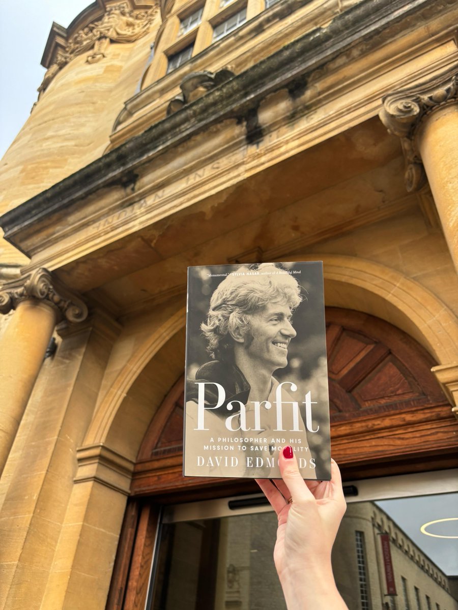 Join David Edmonds on Parfit: A Philosopher and His Mission to Save Morality (interviewed by Nigel Warburton) at the @oxfordlitfest this afternoon, at the Oxford Martin School: Lecture Theatre. Learn more: hubs.ly/Q02nKXPY0 @DavidEdmonds100 @philosophybites