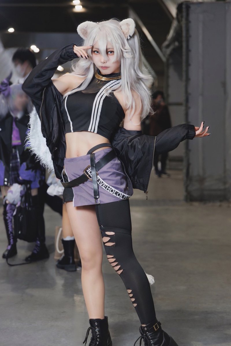Cosplay /コスプレ 獅白ぼたん 通常衣装 p.みず(@mizutaaaaan )さん