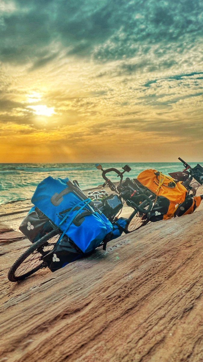 kavooksport's tweet photo. Embark on an adventurous journey through the world's natural beauties and diverse cultures with a bicycle! 🌍 From lush mountains and serene countryside villages to vibrant cities, thrilling adventures await you everywhere.  #RestAndAdventure

#kavook #kavok #کاووک https://t.co/gVEsplJmvP