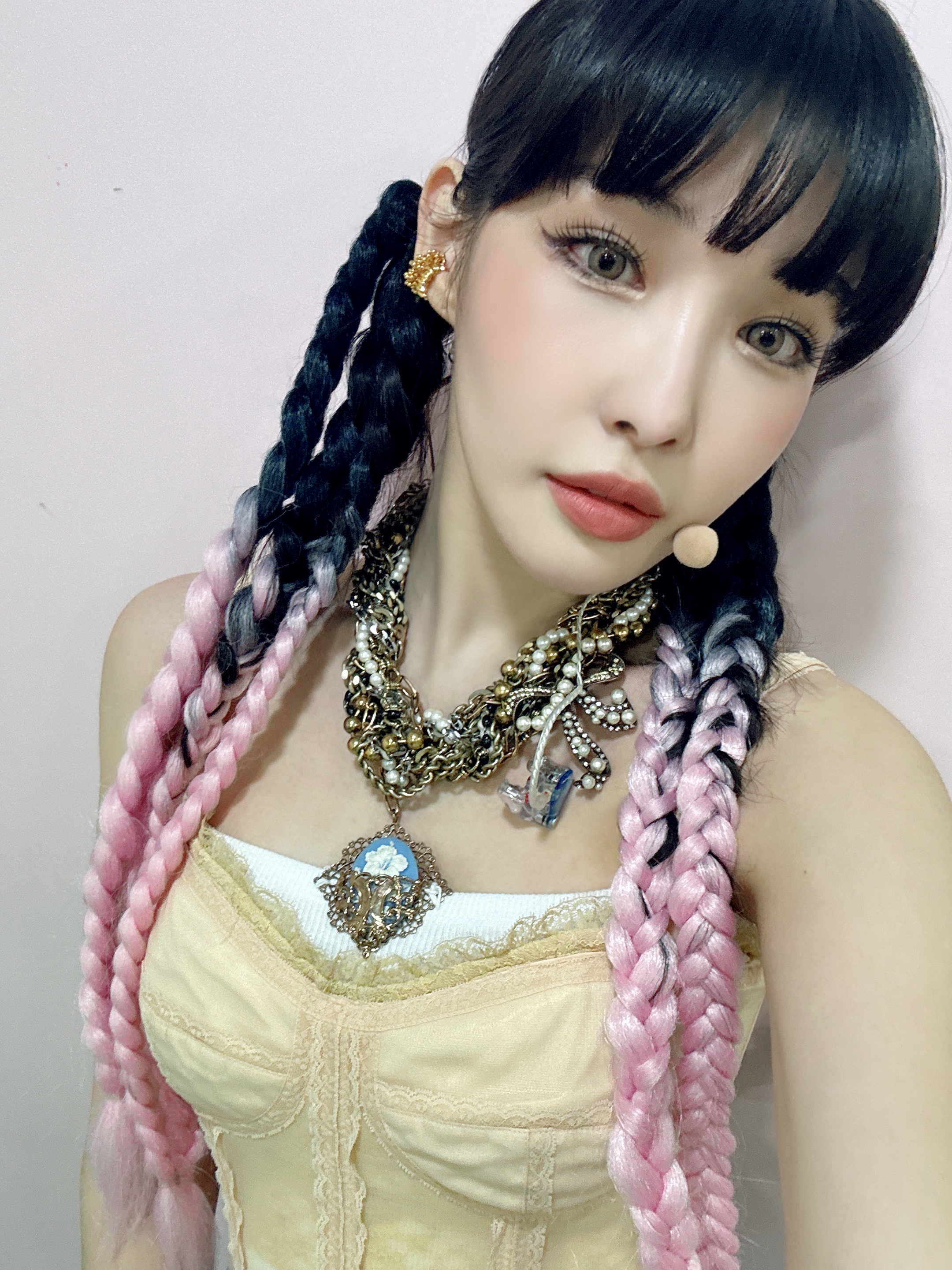 GI23fS_acAA59KP?format=jpg&name=4096x4096