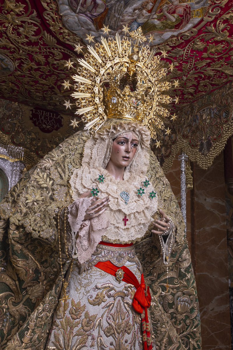 elllamadorcsr's tweet photo. La Macarena en el paso. Fotos. Antonio Criado @Hdad_Macarena https://t.co/xnZrw48Qsh