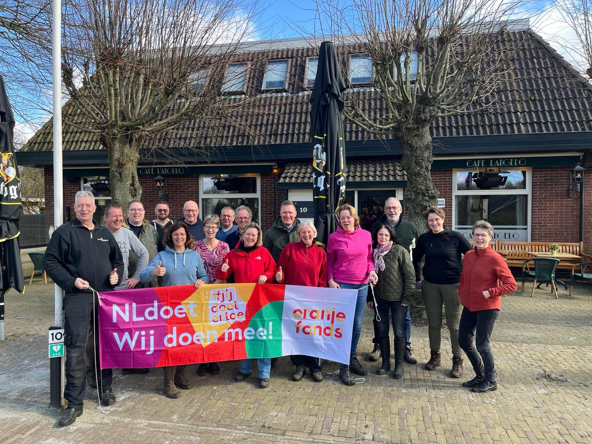 Gisteren geslaagde klussendag in #langelo. Initiatief van #boermarkelangelo en #dorpsbelangenlangelo. Dank aan alle vrijwilligers, waar een klein dorp groot in kan zijn ! En dank aan #NLdoet voor de ondersteuning.