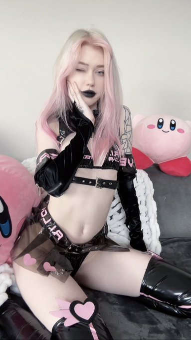 Watch Saekki's leaked NSFW photo on TwXstars